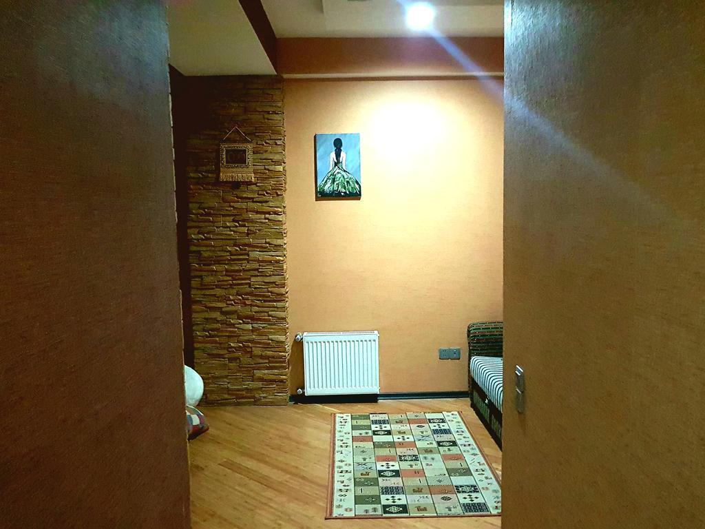 Apartment On Mirqasimov St.29 Баку Екстериор снимка